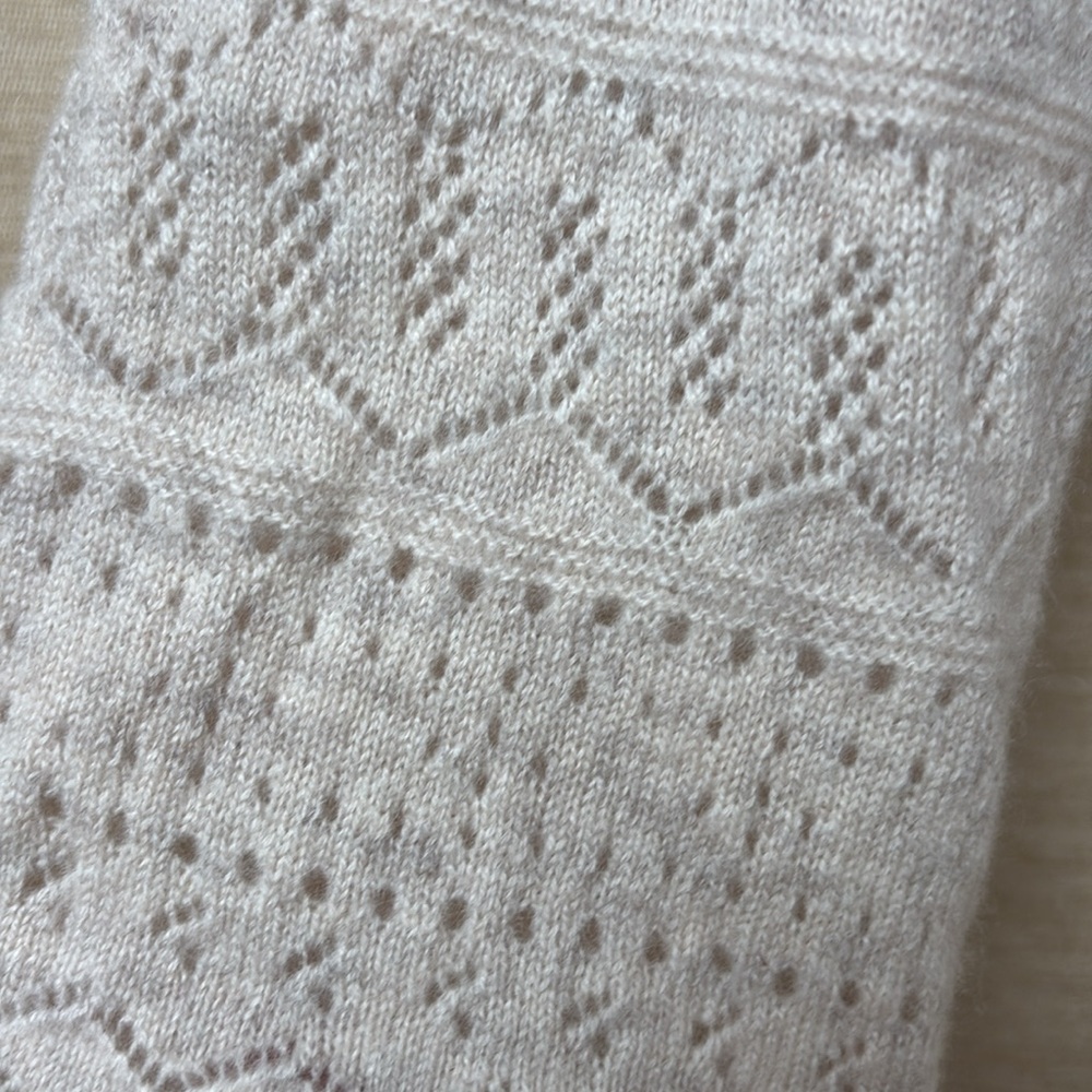 House of Harlow 1960 Cashmere Cardigan in Beige Light Cropped Size Medium NWT - Picture 2 of 10